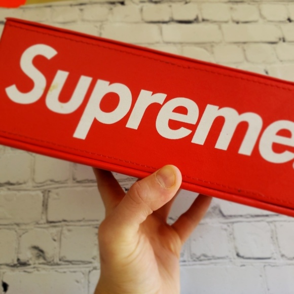 supreme tissue box